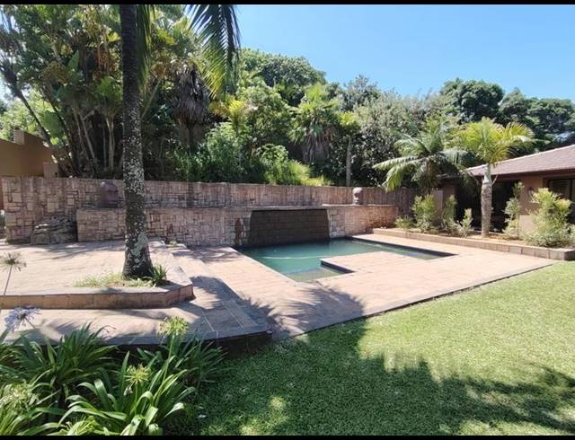 4 BEDROOM HOUSE FOR SALE IN LA LUCIA